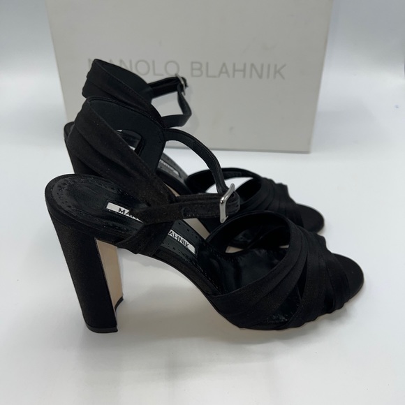 NWB MANOLO BLAHNIK BLACK SATIN GAZO SANDSLS SIZE 37.5 - Picture 4 of 15